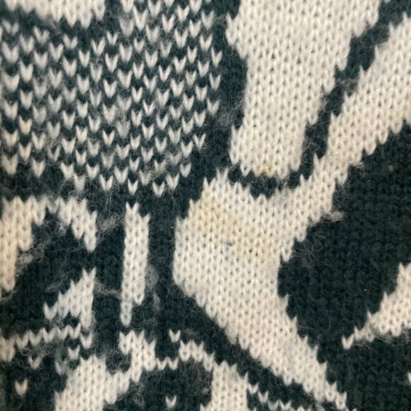 Vintage Christmas Sweater Womens Size Medium SML Sport LTD Green Reindeer - Picture 4 of 11